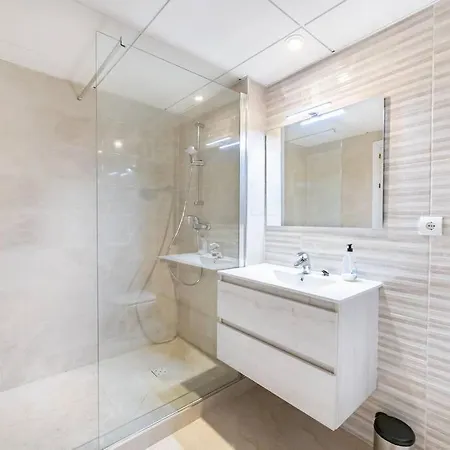 Апартаменты Walk To & Great Pool At Jazmines Rdr343 Марбелья